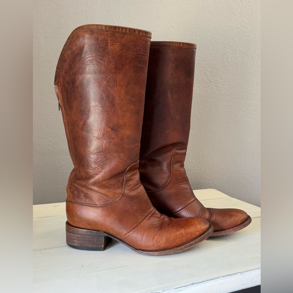 Women’s FRYE Dorado size 8 Tall Boots Brown Leather Back Zip Campus Style